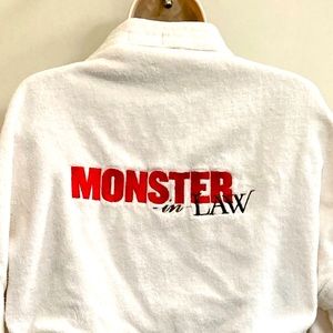 Movie memorabilia! Robe from set Monster-In-Law starring JLo/Jane Fonda